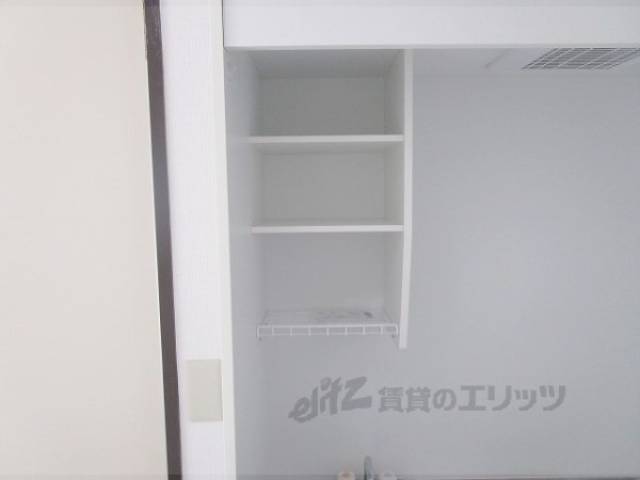 キッチン　棚