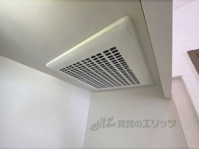 キッチン　換気扇