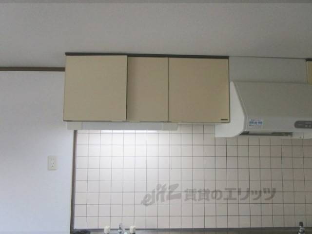 キッチン　収納