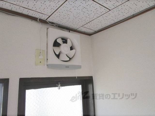キッチン　換気扇