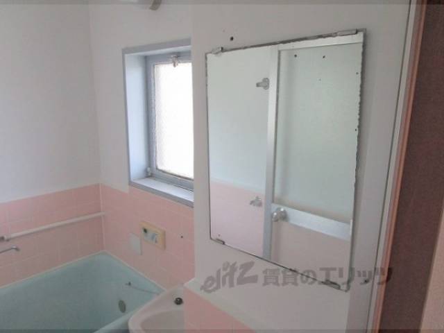 ユニットバス　鏡