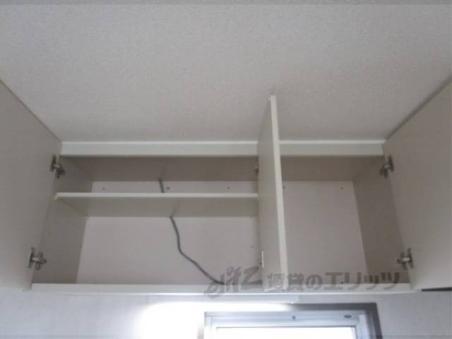 キッチン　キッチン上部収納