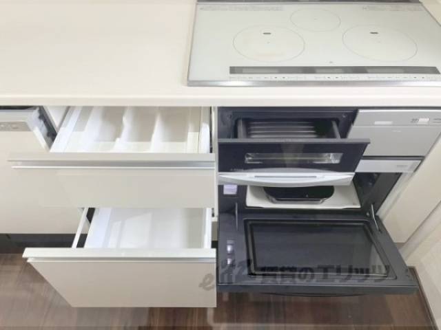 キッチン　下部収納