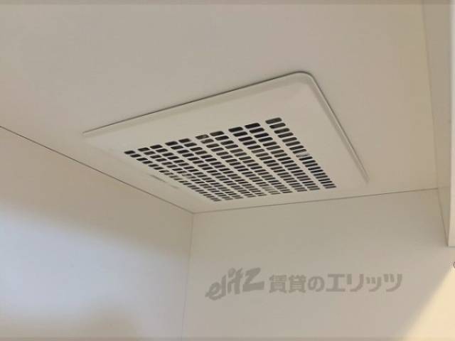 キッチン　換気扇