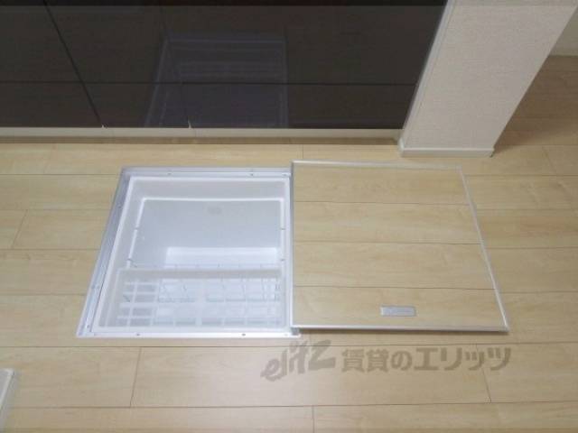 キッチン　床下収納