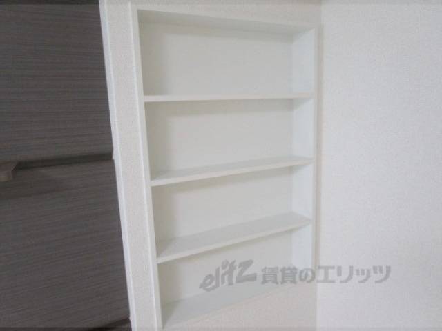 洋室の棚