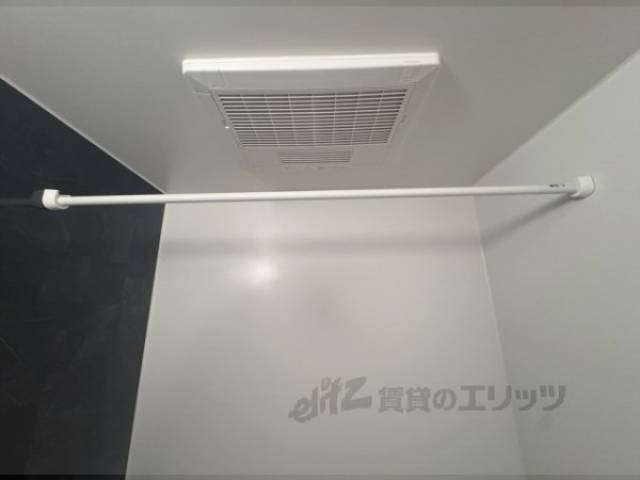 風呂　浴室物干し竿