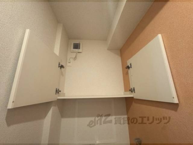 トイレ　収納