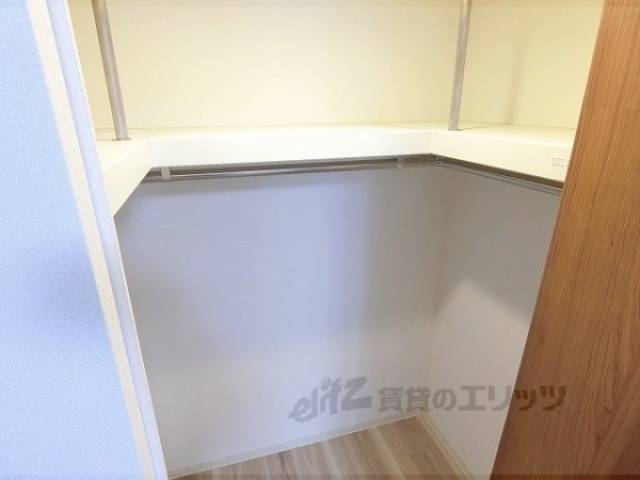 収納　ウォークインクローゼット