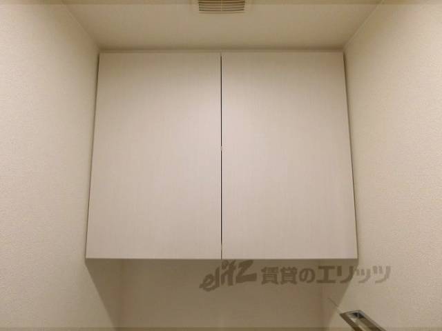 収納　トイレ上