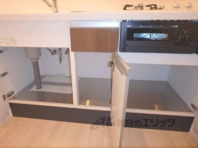 キッチン　キッチン下収納