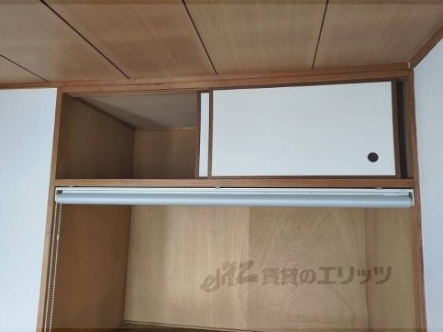 収納　和室上部