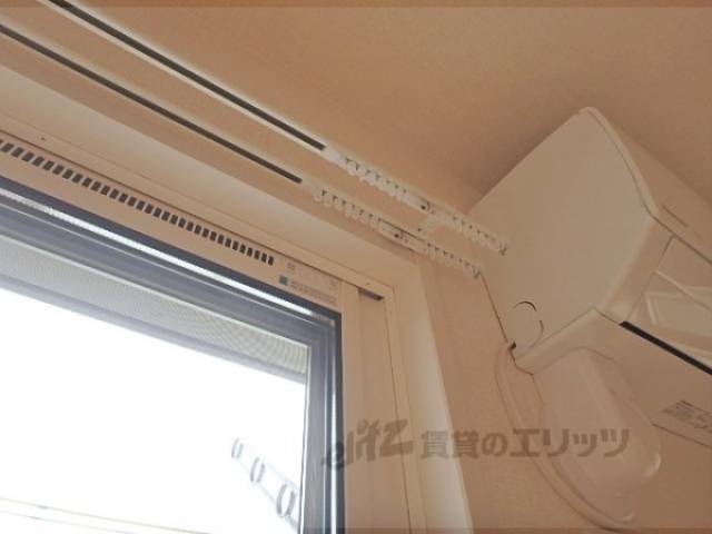 カーテンレール