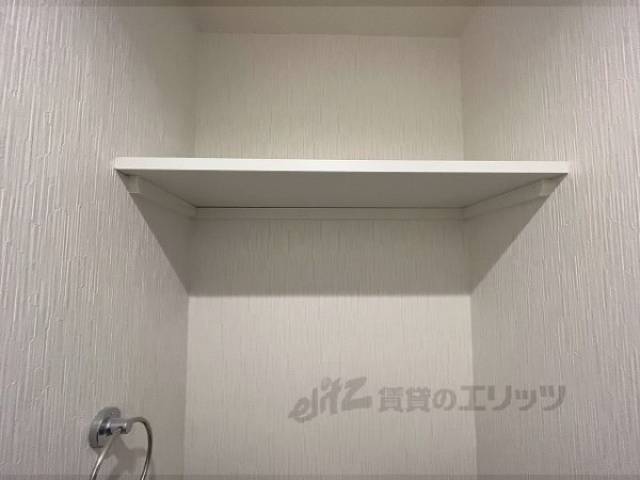 収納　トイレ上