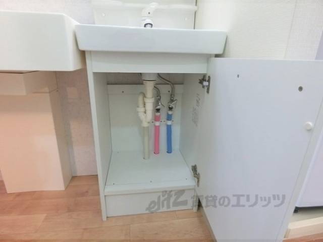 洗面所　収納