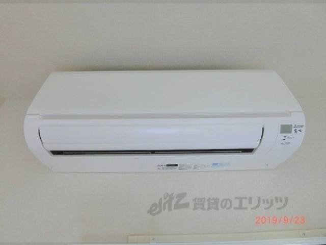 エアコン　右