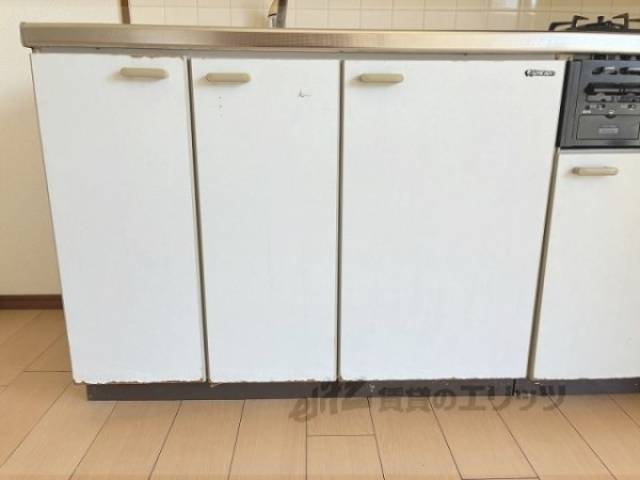 キッチン　下部収納