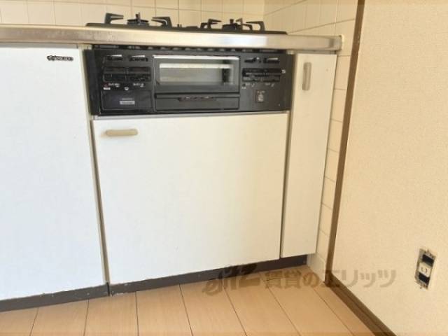 キッチン　下部収納