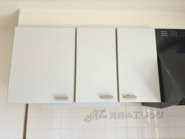 キッチン　上部収納