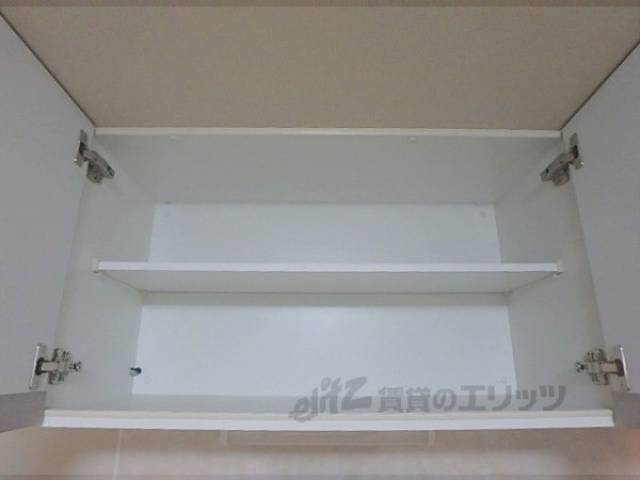 キッチン　上収納