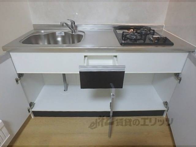 キッチン　下収納