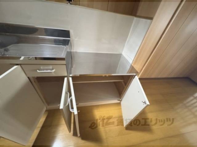 キッチン　キッチン下部収納