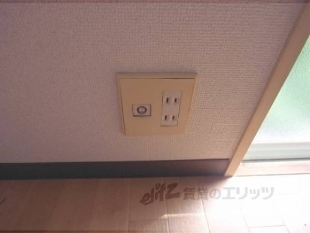 洋室　コンセント