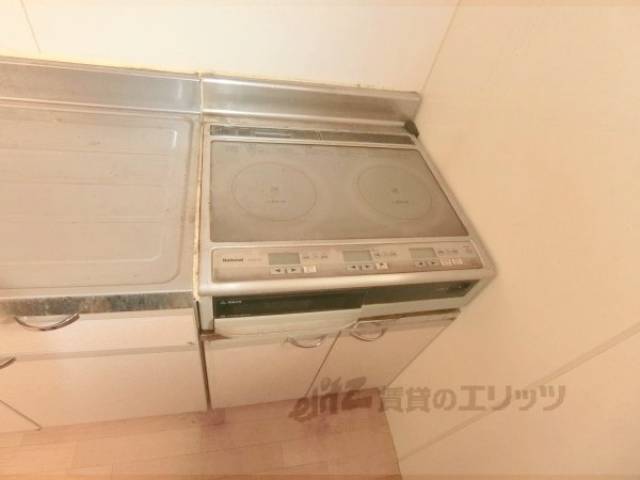 キッチン　2口コンロ