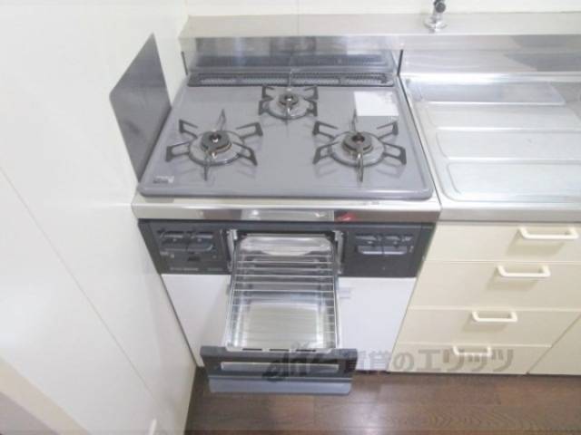 キッチン　コンロ