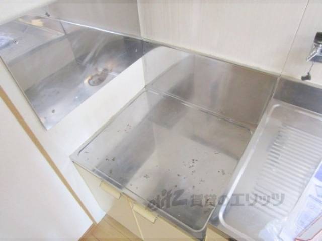 キッチン　コンロ置き場