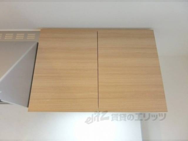 キッチン　上部収納