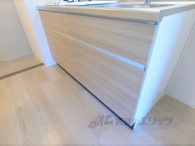 キッチン　下部収納