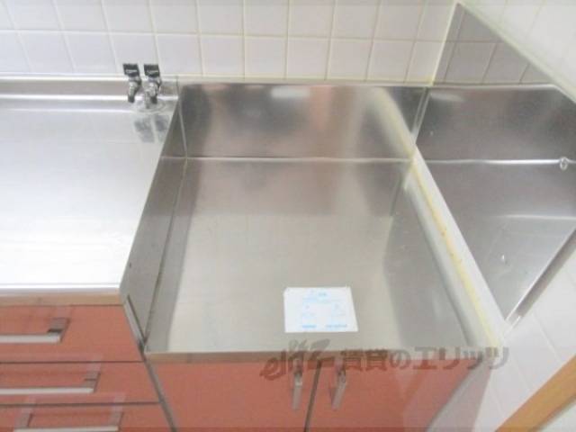 キッチン　コンロ置き場