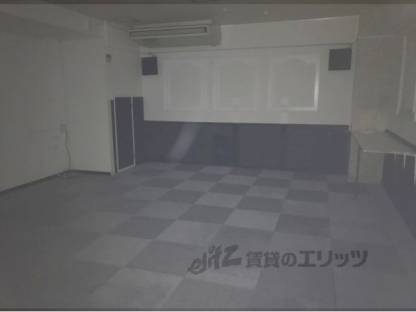 店舗内