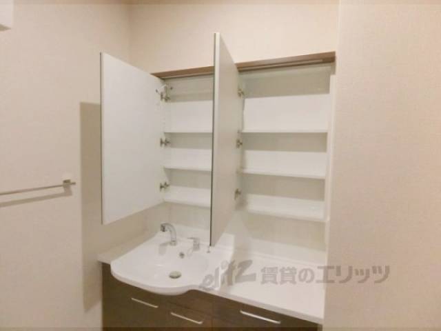 洗面所　収納