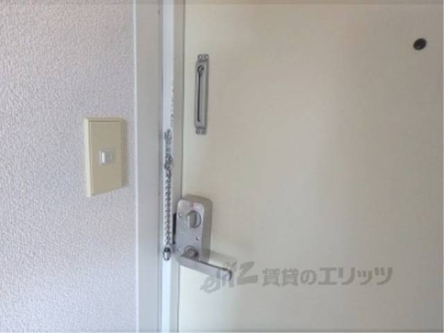 ドアチェーン