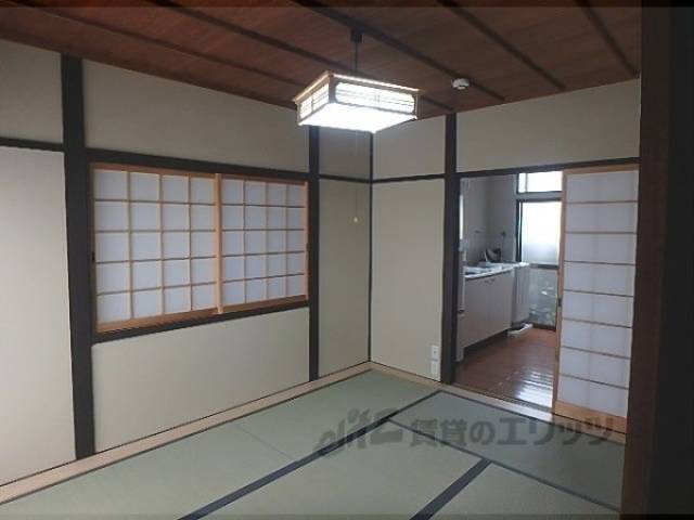 和室　1階　6帖間