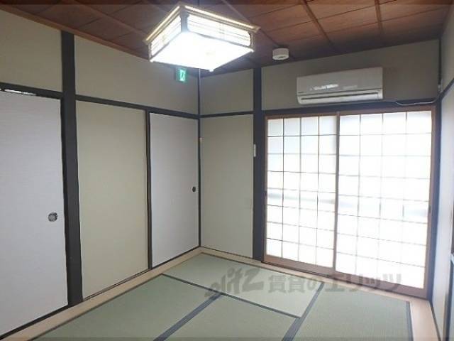 和室　1階　6帖間
