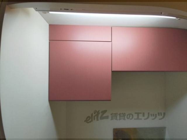 キッチン　収納上部