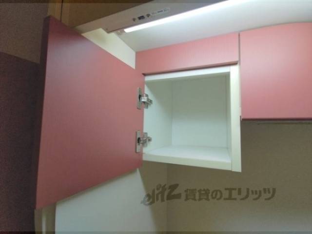 キッチン　収納上部