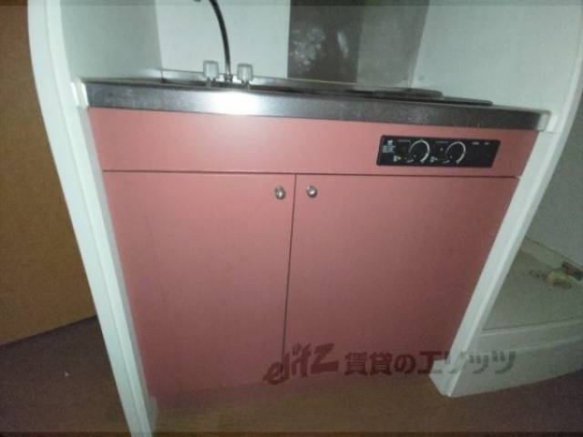 キッチン　収納下部