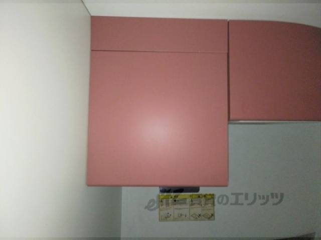 キッチン　収納上部