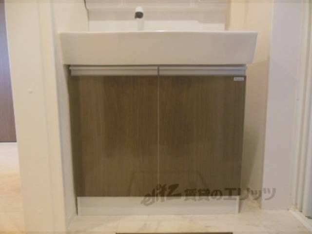 洗面所　下部収納