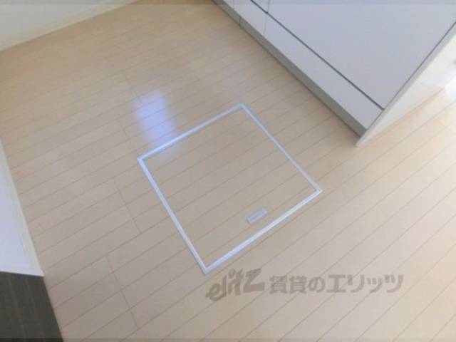 キッチン　床下収納