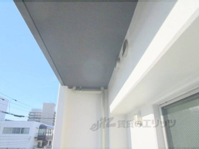ベランダ　屋根付き