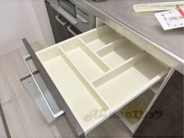キッチン　下部収納