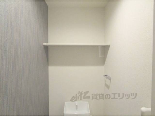 トイレ　トイレ収納