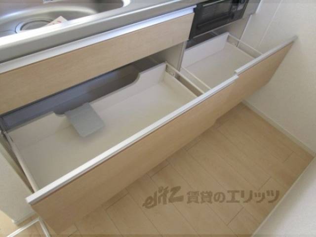 キッチン　収納