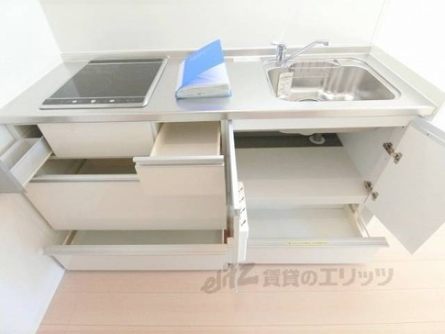 キッチン　キッチン下部収納