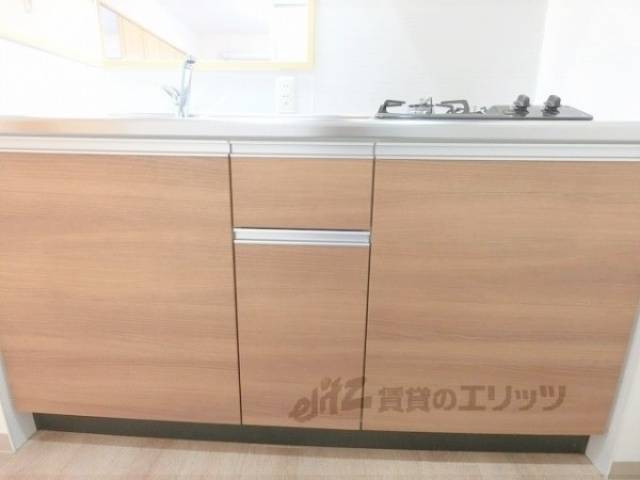 キッチン　下段収納
